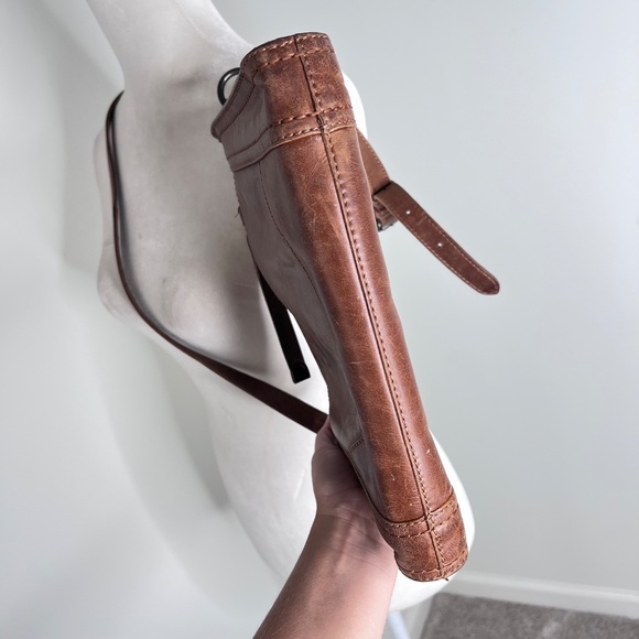 Frye Melissa Cognac Zip Crossbody Bag Purse Brown Leather - Picture 4 of 7